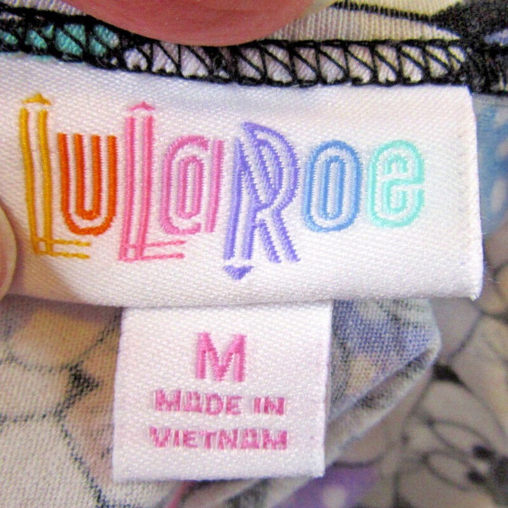 LuLaRoe Disney Minnie Mouse Top Tunic Dolman Blouse Nurse Shirt Colorful Size M - Picture 8 of 10